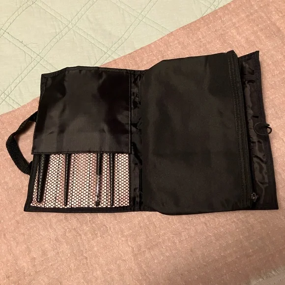 Makeup Brush Bag - Picture 2 of 6